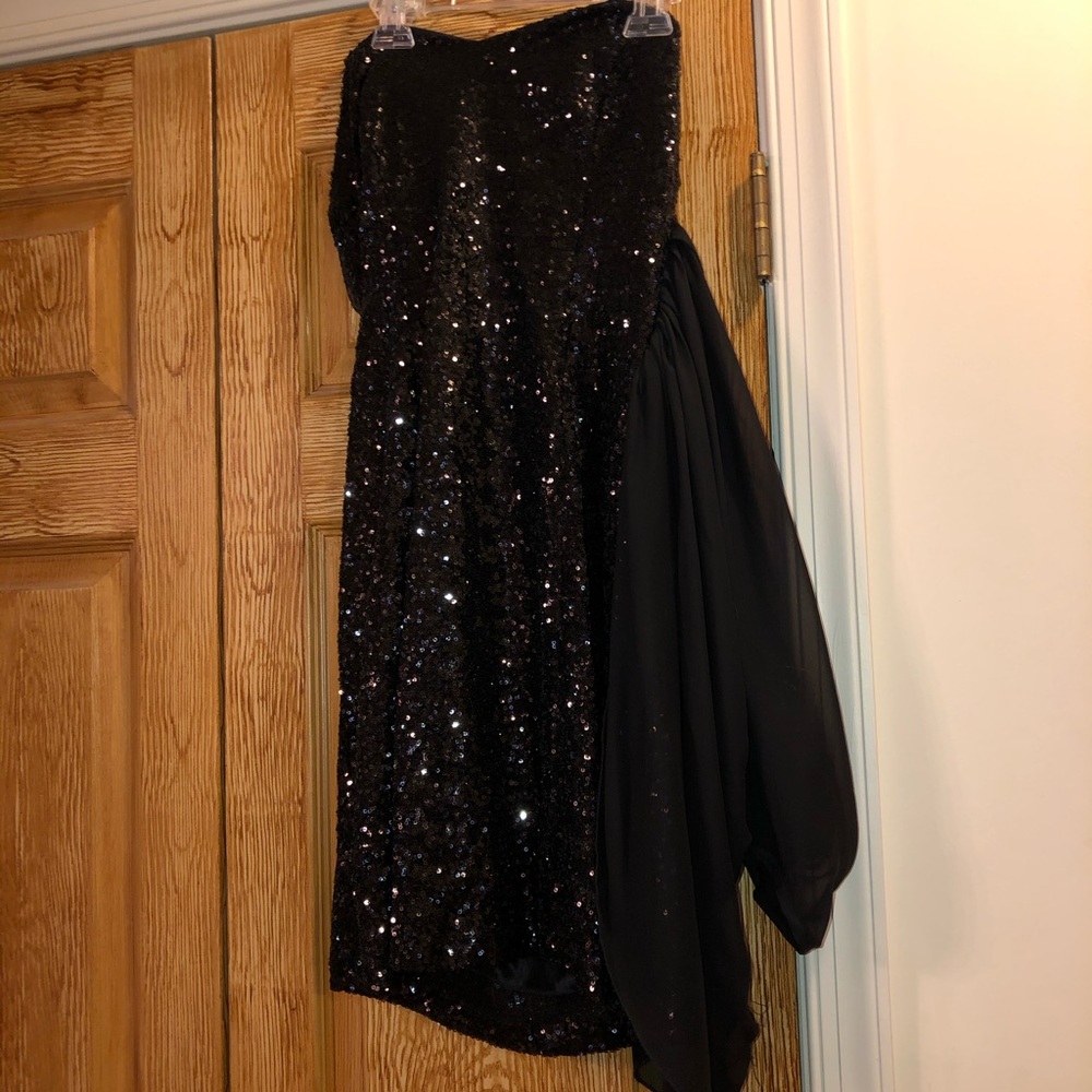 Black sparkly strapless dress